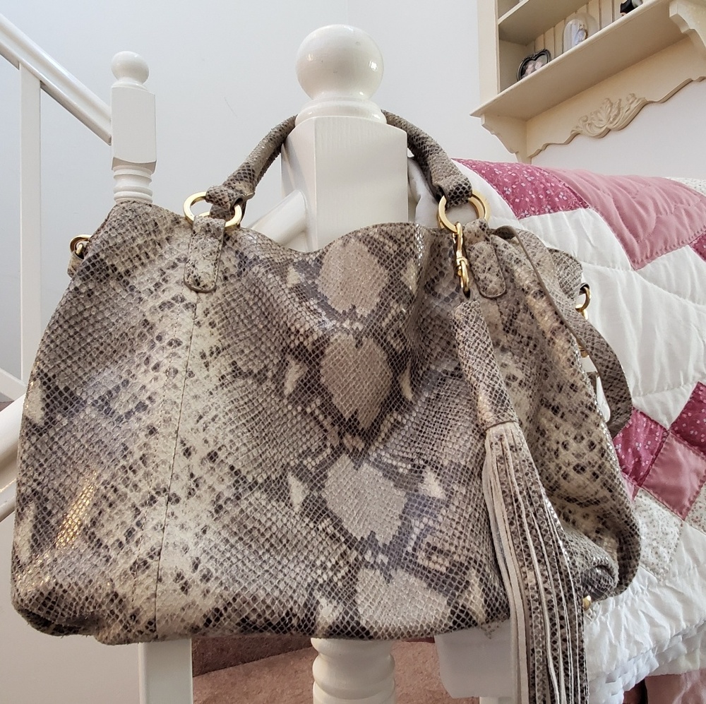 G.I.L.I. leather Roma tote